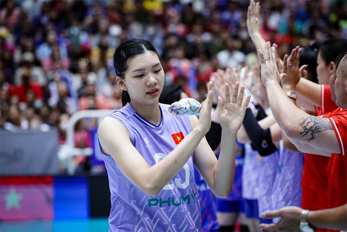 Vé trận ra quân của ĐT nữ bóng chuyền Việt Nam đã bán hết sạch trước 1 ngày. Ảnh: TVA