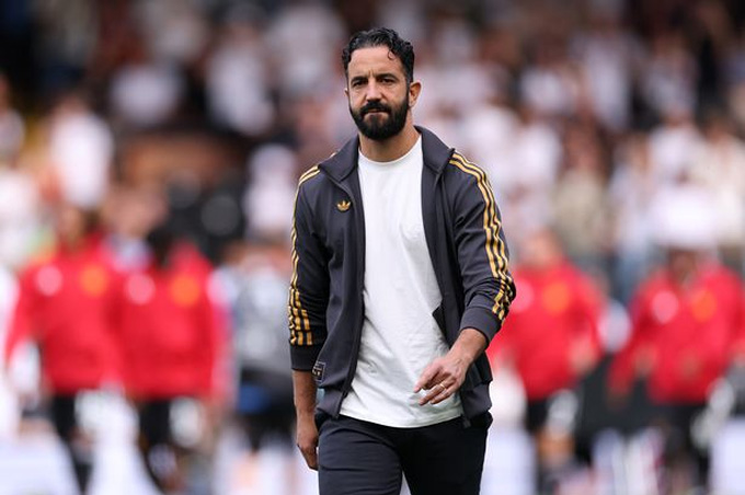 Amorim vẫn đang tìm cách áp đặt triết lý của mình lên MU