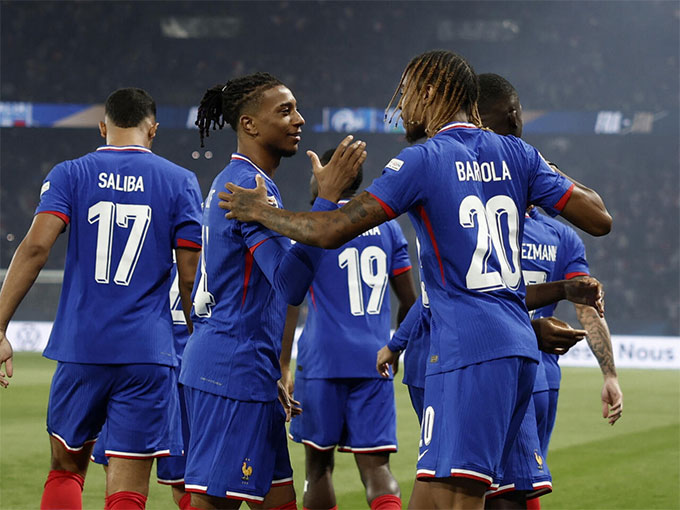 HLV Deschamps gây tranh cãi khi triệu tập ĐT Pháp lần này