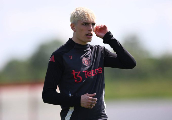 Garnacho sẽ gắn bó với Chelsea tới năm 2032