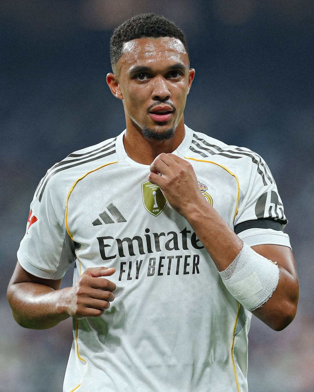 Alexander-Arnold đã bị loại khỏi đội hình vào tuần trước sau màn trình diễn mờ nhạt trước Osasuna trong trận ra mắt La Liga