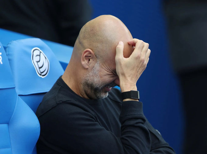 Pep bất lực với tình hình của Man City