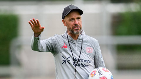Leverkusen sa thải Ten Hag