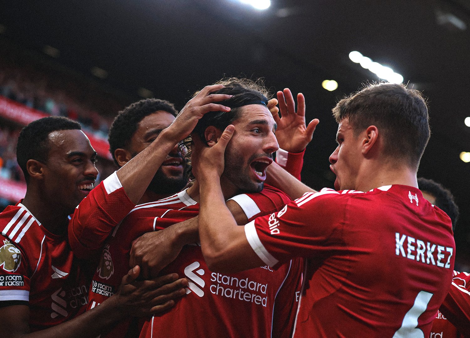 Szoboszlai ghi bàn giúp Liverpool thắng Arsenal