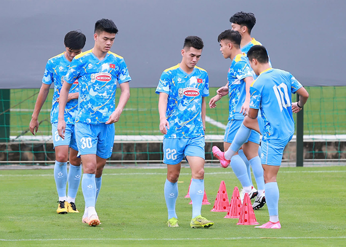 ĐT Việt Nam đối đầu Nam Định ở trận đấu kín chiều nay - Ảnh: VFF 