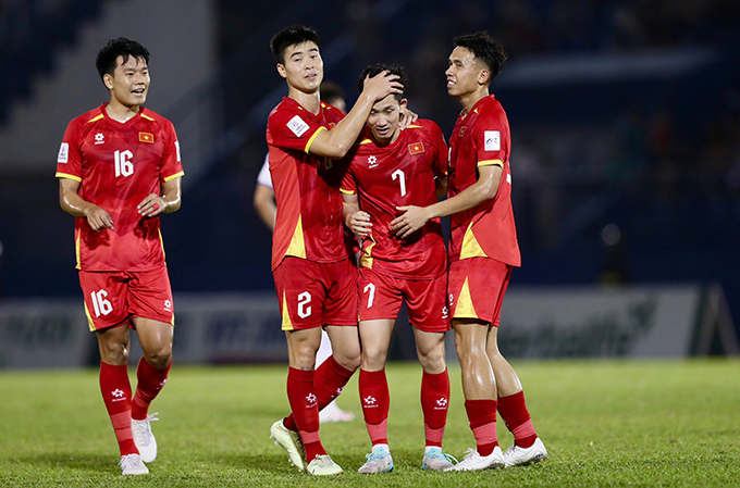 ĐT Việt Nam sẽ sử dụng đội hình tốt nhất hiện tại để đấu với Nam Định chiều ngày 4/9 - Ảnh: Anh Khoa 