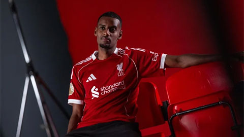  Liverpool 'đầu có sỏi' khi vung tiền tấn mua Isak