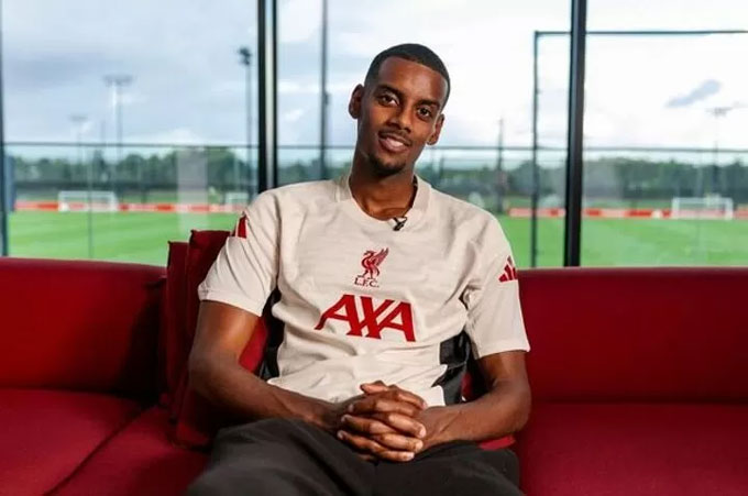 Isak đã phải trải qua hành trình gian khó