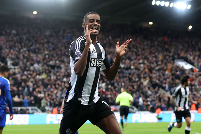 Isak đã tiến hóa rất nhanh tại Newcastle