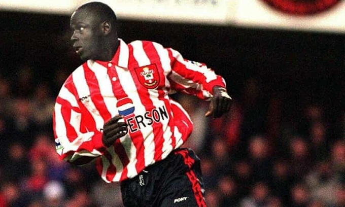 Chân dung kẻ lừa đảo Ali Dia trong màu áo CLB Southampton