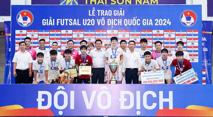 Các cầu thủ Thái Sơn Bắc tiếp tục là ứng viên vô địch của giải đấu