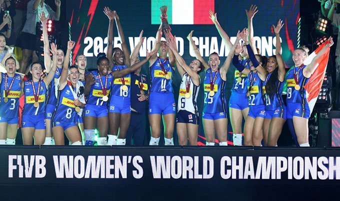 Italia nâng cao chức vô địch