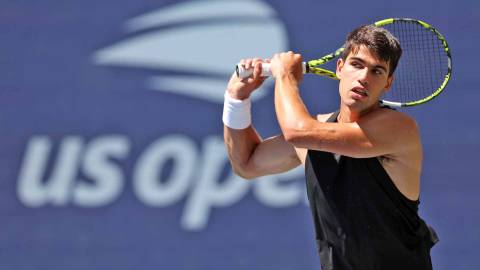 Carlos Alcaraz kiệt sức sau chức vô địch US Open 2025, bất ngờ rút lui Davis Cup