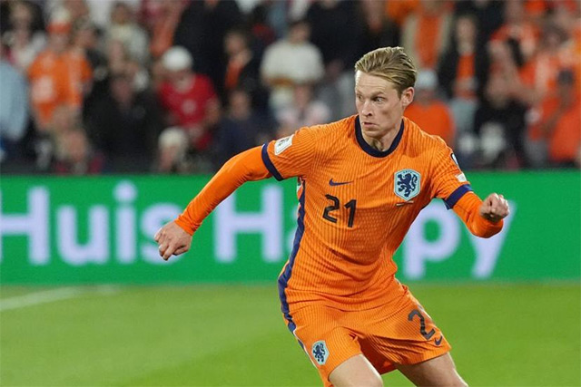 De Jong chấn thương khi tập trung cùng ĐT Hà Lan