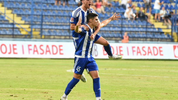 Adzic với phong thái ăn mừng không thay đổi từ thời còn khoác áo Buducnost Podgorica