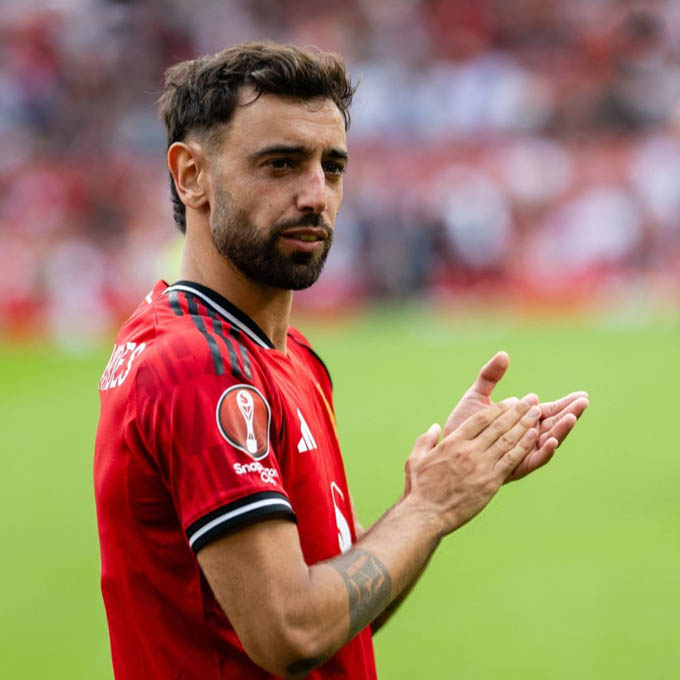 Bruno Fernandes và các đồng đội đang hướng tới chiến thắng trước Man City