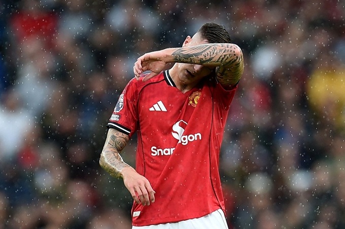 Tân binh Benjamin Sesko như "người tàng hình"