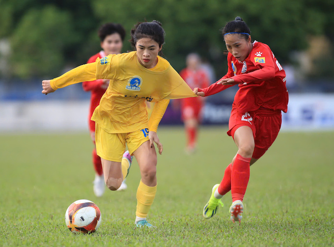 Thanh Nhã đã giúp Hà Nội vượt mặt Than KSVN ở vòng 3. Ảnh: Phan Tùng 