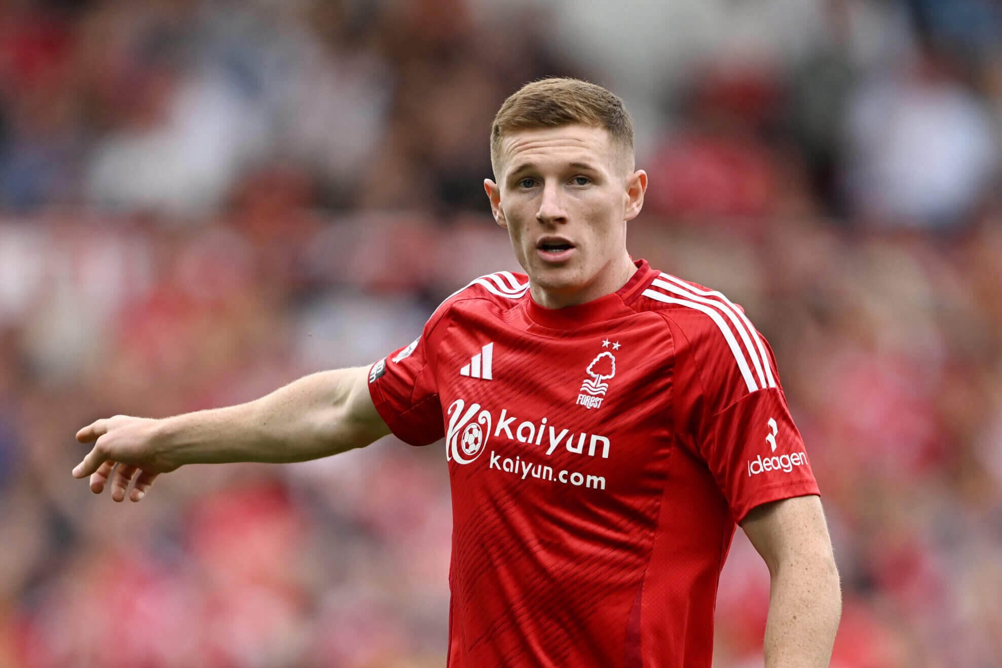 Anderson muốn gắn bó với Nottingham Forest