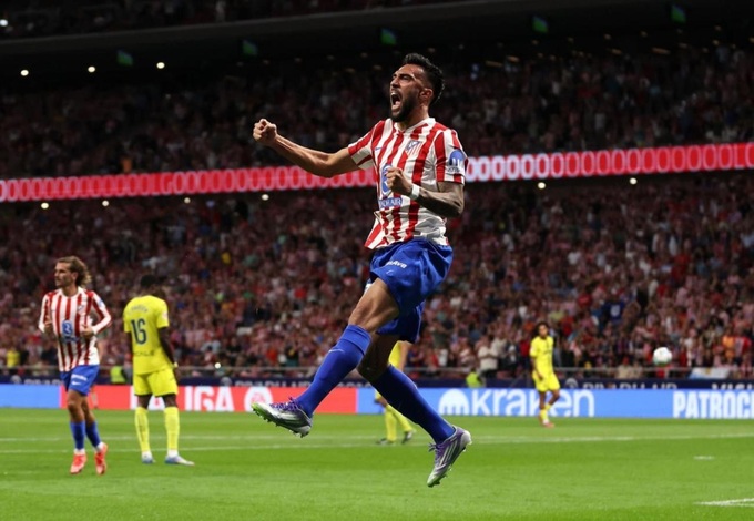 Dù chỉ cao 1m81, Nico Gonzalez lại rất mạnh trong không chiến.