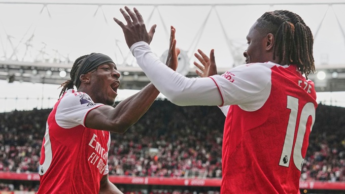 Arsenal đang mạnh lên rõ rệt nhờ sự xuất hiện của những Madueke, Eze