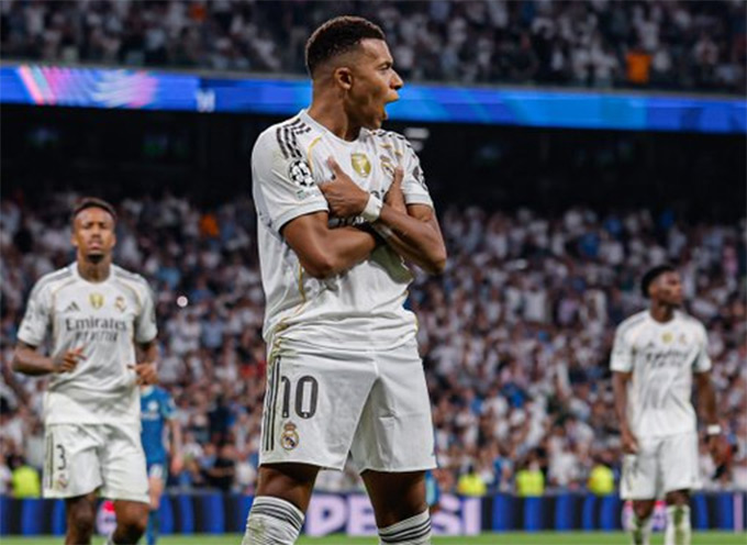 Mbappe lập cú đúp trên chấm 11m để mang về chiến thắng cho Real