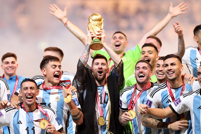 Messi đoạt Quả Bóng Vàng nhờ vô địch World Cup 2022