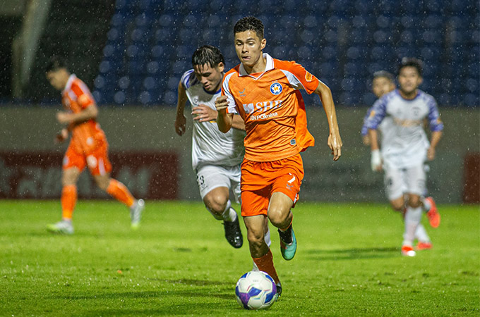 Vadim Nguyễn có màn thể hiện khá tích cực trong màu áo SHB.ĐN - Ảnh: SHBĐN