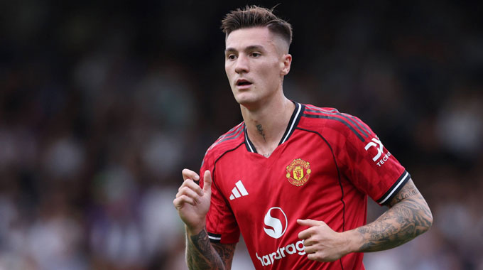 Sesko cần được đá chính thường xuyên hơn thì mới nhanh hoà nhập