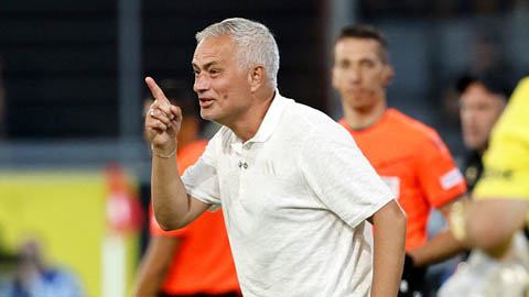 Benfica sa thải HLV sau trận thua muối mặt, Mourinho chuẩn bị ngồi ghế nóng  Benfica sa thải HLV sau trận thua muối mặt, Mourinho chuẩn bị ngồi ghế nóng