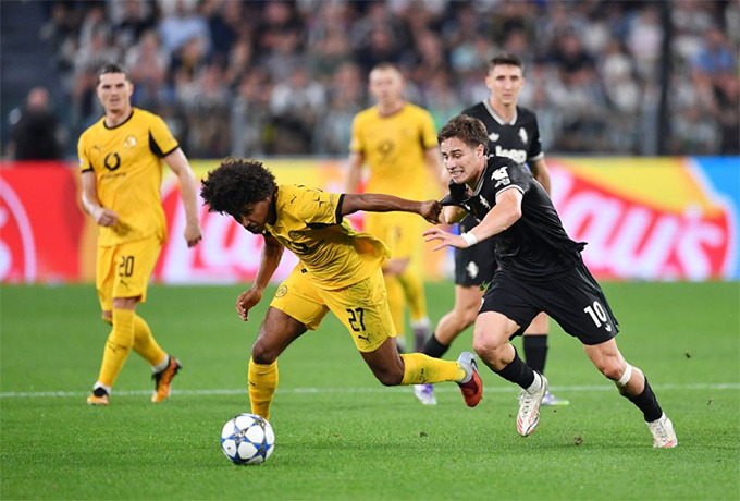 Yildiz trong trận đấu với Dortmund rạng sáng nay