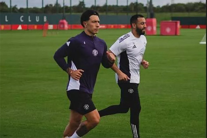 Lisandro đã trở lại tập luyện