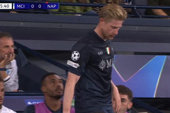 De Bruyne sớm bị thay ra vì thẻ đỏ của Di Lorenzo