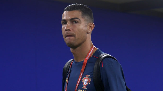 Ronaldo rất không hài lòng về BCT Quả Bóng Vàng