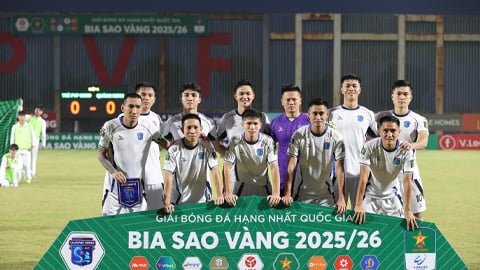  2 'đại gia' gây thất vọng trong ngày ra quân giải hạng Nhất 2025/26