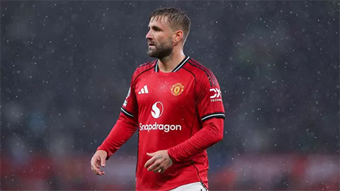 Luke Shaw phản pháo Roy Keane: 'Tôi chẳng cần ai cho lời khuyên'  Luke Shaw phản pháo Roy Keane: 'Tôi chẳng cần ai cho lời khuyên'