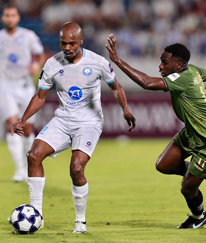 Percy Tau thi đấu ấn tượng tại AFC Champions League - Ảnh: Nam Định FC 