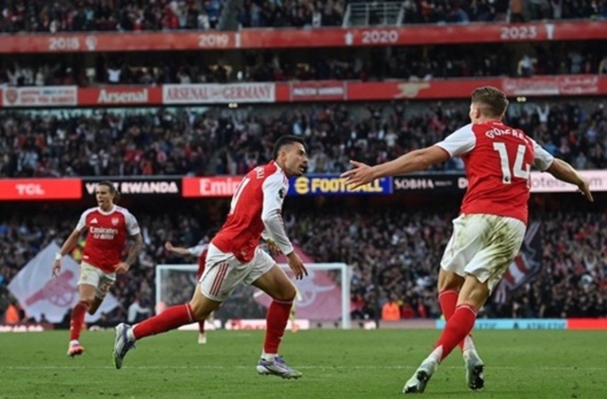 Arsenal có bàn gỡ hòa nhờ những cầu thủ vào sân thay người trong hiệp 2