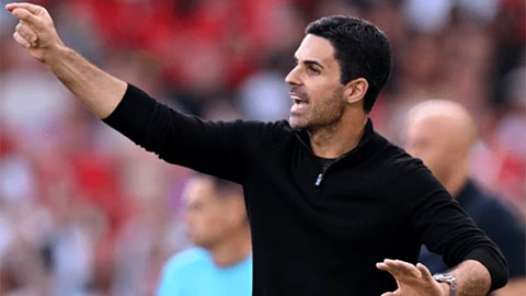  Cựu danh thủ Jamie Carragher chỉ thẳng ra sự lãng phí của Arsenal