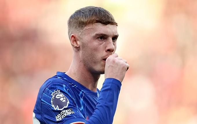 Chelsea báo tin không vui về Cole Palmer
