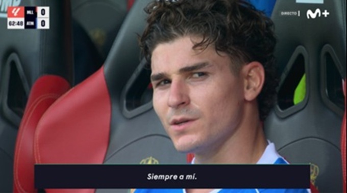 Ống kính truyền hình thu được cảnh Alvarez lẩm bẩm: "Lúc nào cũng là tôi"