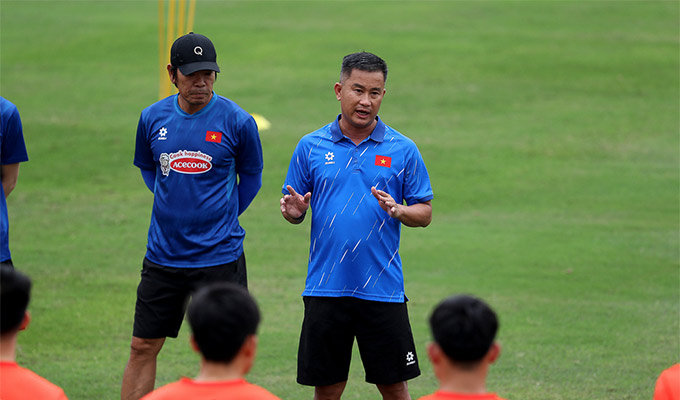 HLV trưởng Trần Duy Quang và Chủ tịch Đinh Hồng Vinh sẽ đồng hành cùng nhau ở đội bóng đất Võ