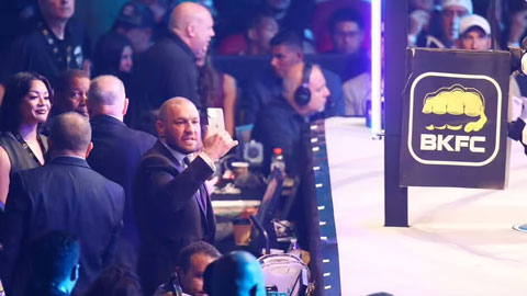 Conor McGregor phải tháo chạy khỏi sự kiện vì bão lớn  Conor McGregor phải tháo chạy khỏi sự kiện vì bão lớn