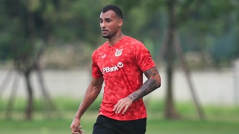 Ninh Bình muốn nhập tịch cho 2 ngoại binh, ĐT Việt Nam hưởng lợi?  Ninh Bình muốn nhập tịch cho 2 ngoại binh, ĐT Việt Nam hưởng lợi?