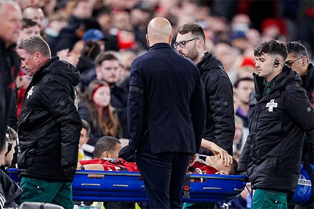 Leoni cần khoảng thời gian 9 tháng để hồi phục