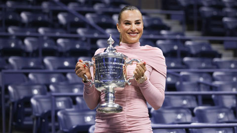 Aryna Sabalenka khoe vóc dáng 'đỉnh cao' trong bộ váy ôm sát  Aryna Sabalenka khoe vóc dáng 'đỉnh cao' trong bộ váy ôm sát