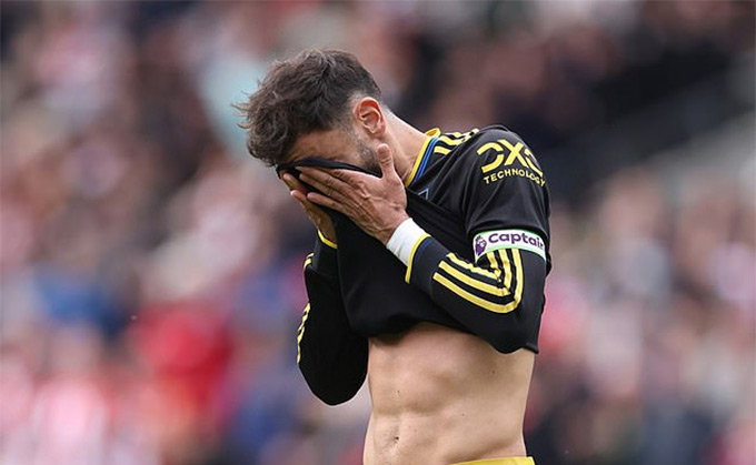 Bruno Fernandes lần thứ hai đá hỏng 11m ở mùa này