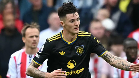 Benjamin Sesko ghi bàn đầu tiên cho MU  Benjamin Sesko ghi bàn đầu tiên cho MU