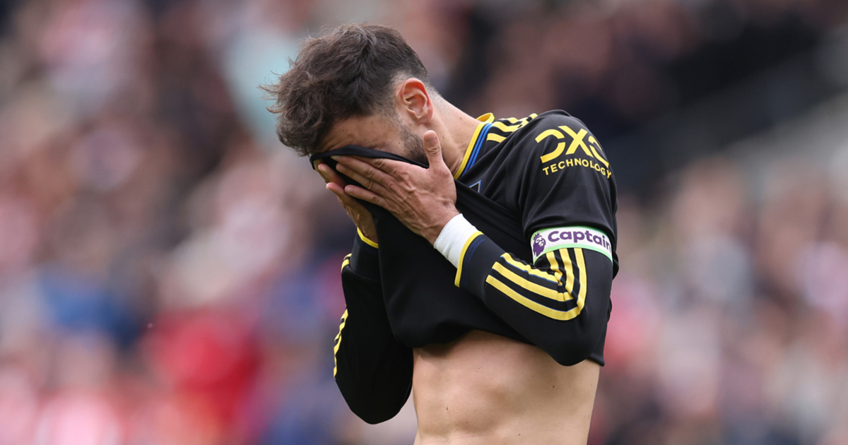 Bruno Fernandes lại đá hỏng penalty, thứ có thể giúp MU ra về với 1 điểm, thậm chí là chiến thắng