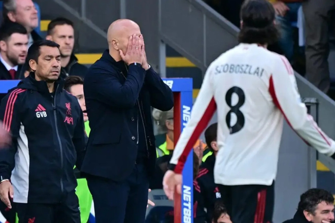 Slot và các học trò cuối cùng cũng phải nhận thất bại sau nhiều lần may mắn thoát hiểm phút cuối